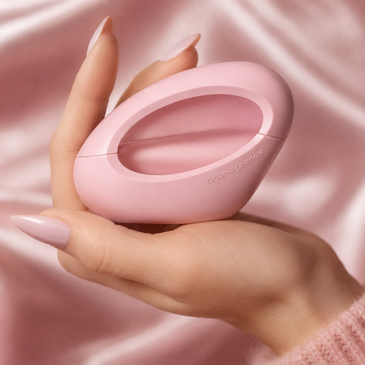 Ariana Grande Mod Blush Eau de Parfum for Women 3.4 Ounce