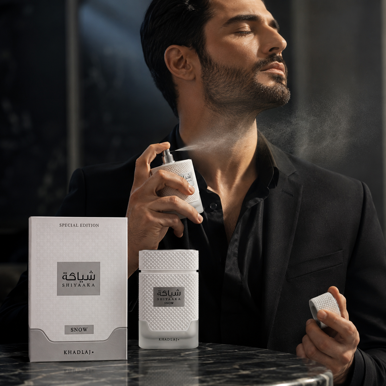 Khadlaj Shiyaaka Snow fragrance notes with mandarin, bergamot, neroli, nutmeg, pink pepper and vetiver